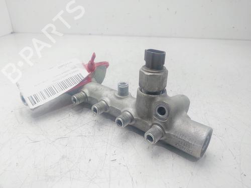 Used Injection rail OPEL MERIVA A MPV (X03) [2003-2010]  29375780