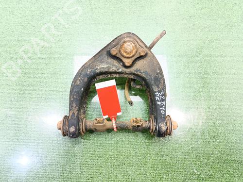 Bras de suspension avant droit MITSUBISHI L200 (K7_T, K6_T, K5_T) 2.5 TD 4WD (K74T) (99 hp) 30554796