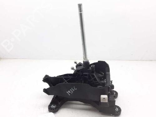 Used Gear lever FORD FIESTA VII (HJ, HF) 1.0 EcoBoost (101 hp) 7422467
