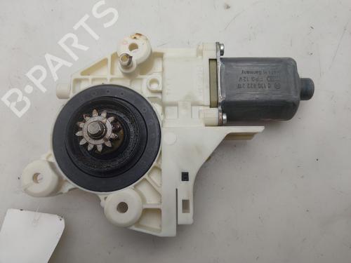 Motor do elevador de vidro frente esquerdo Motor do elevador de vidro frente esquerdo FORD FOCUS II (DA_, HCP, DP) 1.6 (100 hp) 36476049 36476049
