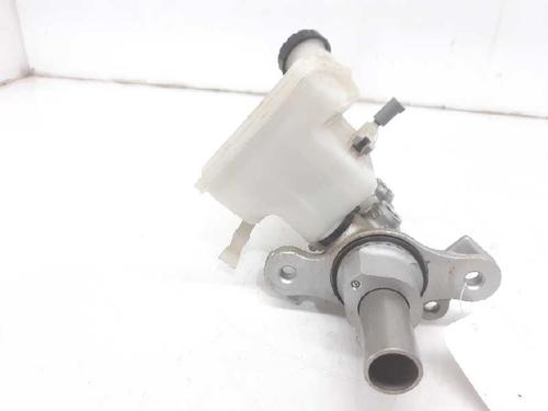Used Brake master cylinder MERCEDES-BENZ CLA Coupe (C117) CLA 220 CDI / d (117.303) (170 hp) 5336778