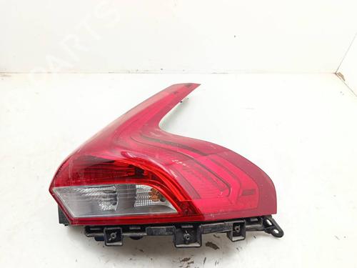 right-taillight-volvo-v40-hatchback-525-2012-2013-2014-2015-2016-2017-2018-2019-39647545 main image
