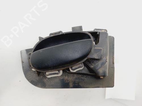 Maniglia interna posteriore destra PEUGEOT 206 Hatchback (2A/C) 1.4 LPG (75 hp) 31209905