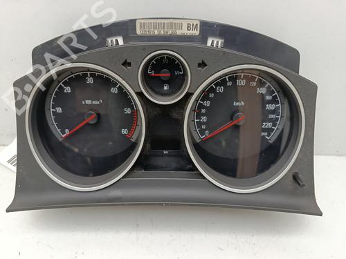 Used Instrument cluster OPEL ZAFIRA / ZAFIRA FAMILY B (A05) [2005-2019]  31160987