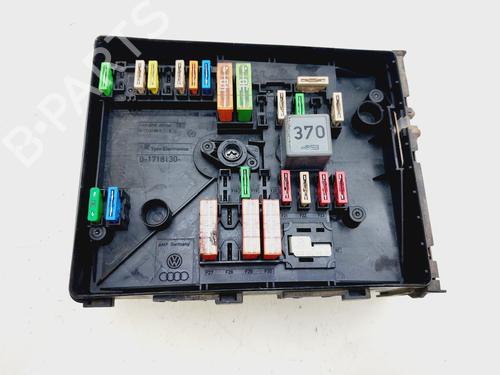 Used Fuse box SEAT LEON (1P1) 1.9 TDI (105 hp) 30309153