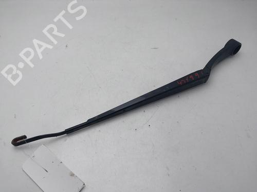 Used Front windshield wiper arm Front windshield wiper arm 37151362 37151362