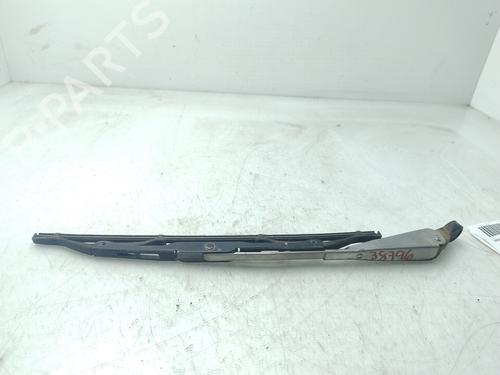 Used Rear windshield wiper arm HONDA CR-V I (RD) 2.0 16V 4WD (RD1, RD3) (128 hp) 28123881