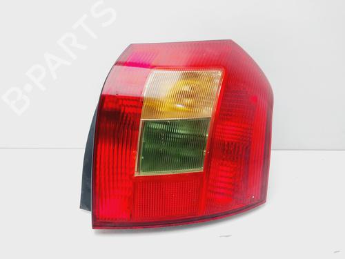 Used Right taillight TOYOTA COROLLA (_E12_) 1.6 VVT-i (ZZE121_, ZZE121R) (110 hp) 32018200