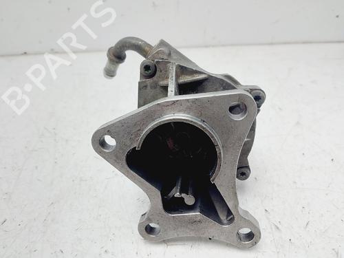 Used Vacuum pump RENAULT RAPID Box Body/MPV (F40_, G40_) 1.9 D (F40R) (54 hp) 29137822
