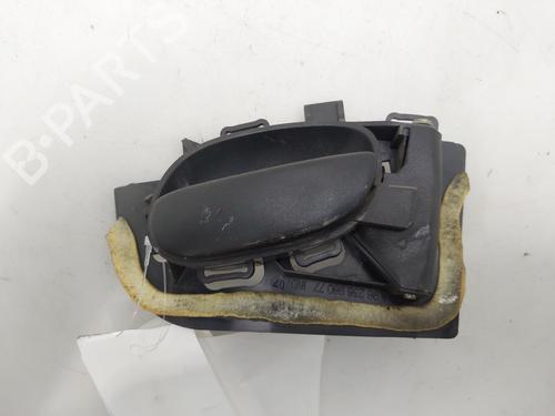 Used Front right interior door handle Front right interior door handle PEUGEOT 206 Hatchback (2A/C) [1998-2012] 33219201 33219201