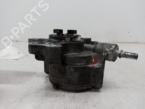 Used Vacuum pump CITROËN C4 Coupe (LA_) 2.0 16V (136 hp) 7642608