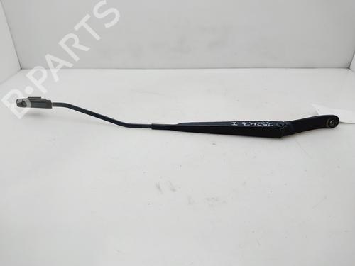 Used Front windshield wiper arm RENAULT LAGUNA III (BT0/1) 2.0 dCi (BT01, BT08, BT09, BT0E, BT0K, BT12, BT1C, BT1D,... (150 hp) 31651622