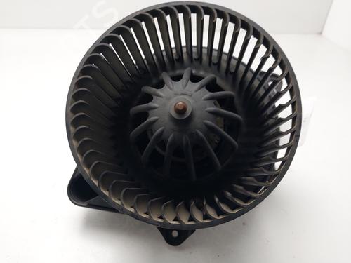 Motor calefaccion LANCIA YPSILON (843_) 1.2 (843.AXA1A) (60 hp) 33056153