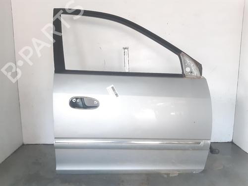 Used Right front door KIA CARENS II MPV (FJ) 2.0 CRDi (113 hp) 12410435