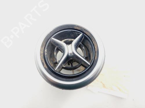 Used Air vent MERCEDES-BENZ A-CLASS (W176) A 200 CDI / d (176.008) (136 hp) 29903366