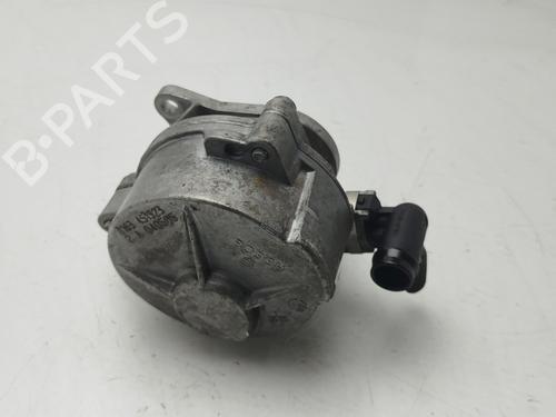 Used Vacuum pump RENAULT SCÉNIC II (JM0/1_) [2003-2010]  32436524