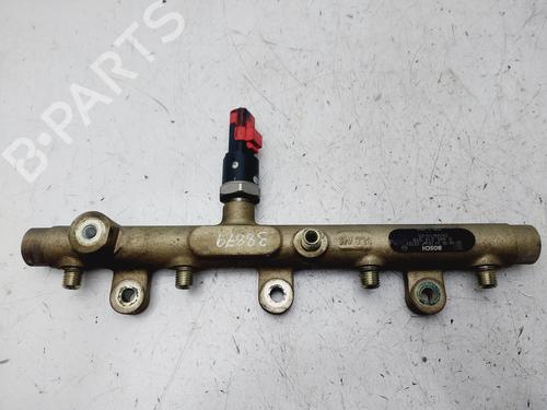 Used Injection rail CITROËN XSARA PICASSO (N68) 2.0 HDi (90 hp) 28107822