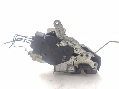 Used Tailgate lock TOYOTA RAV 4 II (_A2_) [2000-2005]  28208458