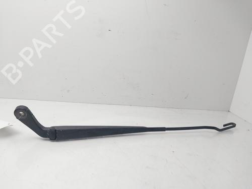 Used Front windshield wiper arm CHRYSLER VOYAGER IV (RG, RS) 2.5 CRD (141 hp) 30831443