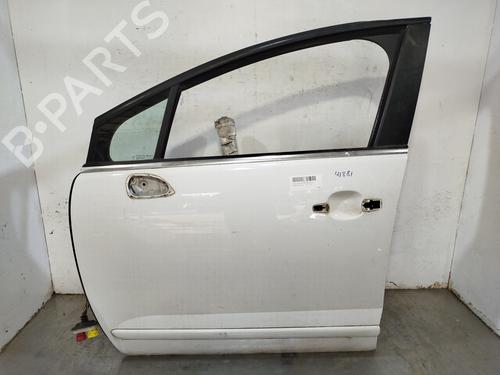 Used Left front door Left front door 37010876 37010876