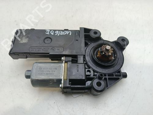 Used Left front window motor RENAULT SCÉNIC III (JZ0/1_) [2008-2016]  32204699