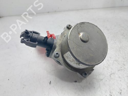 Used Vacuum pump RENAULT CLIO III (BR0/1, CR0/1) [2005-2014]  31369877
