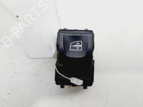 Used Right rear window switch RENAULT CAPTUR I (J5_, H5_) [2013-2025]  29763652