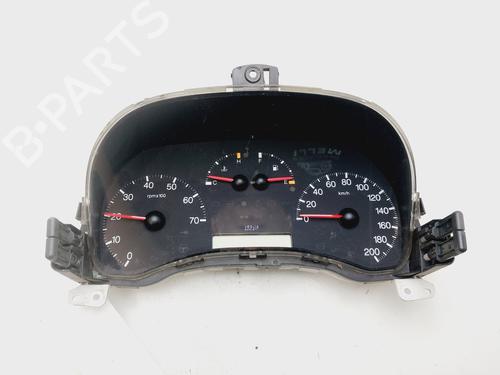 Used Instrument cluster FIAT PUNTO Hatchback Van (188_) 1.2 60 (60 hp) 31139721