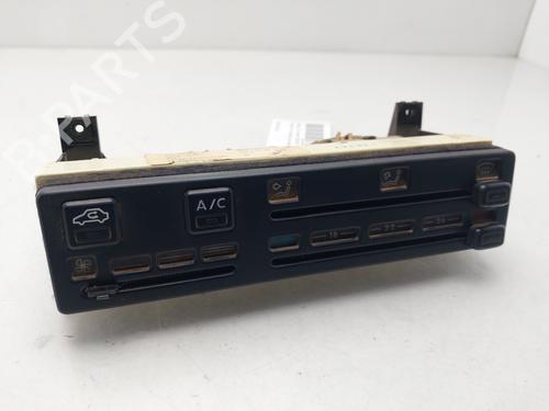 AC Styreenhet / Manøvreringsenhet AC Styreenhet / Manøvreringsenhet PEUGEOT 405 II (4B) 1.9 TD (90 hp) 37534287 37534287