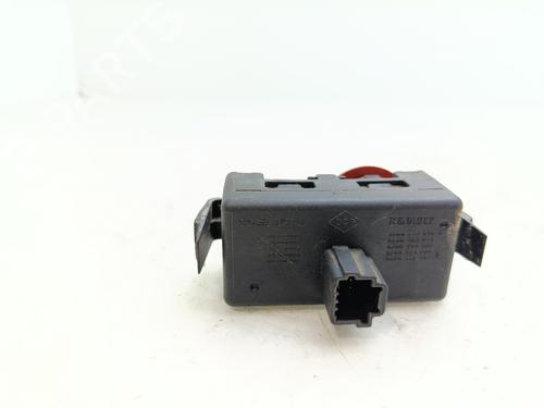 Warning switch RENAULT CLIO III (BR0/1, CR0/1)  | BP28729374I22 
