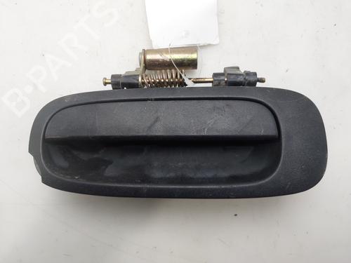 Used Rear left exterior door handle Rear left exterior door handle TOYOTA COROLLA Liftback (_E11_) 2.0 D (CE110) (72 hp) 36223181 36223181