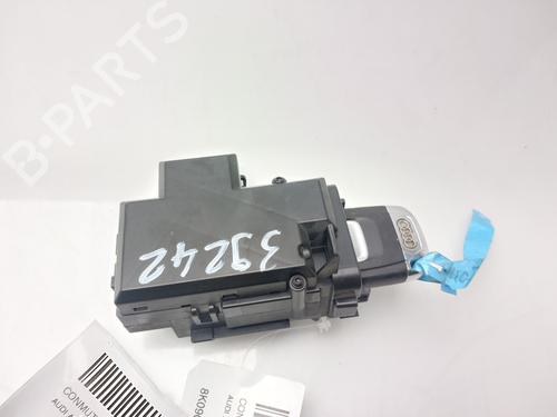 Ratlås/Tændingslås AUDI A4 B8 (8K2) 2.0 TDI quattro (143 hp) 30961377