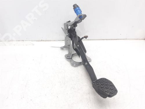 break-pedal-mazda-cx-3-dk-20-skyactiv-g-db2p43300-2015-8765752 main image