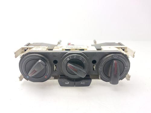 Commande Chauffage SEAT IBIZA IV ST (6J8, 6P8) 1.6 TDI (90 hp) 31361884
