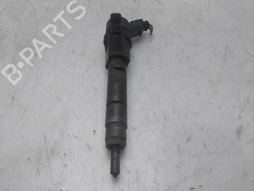 injector-renault-megane-ii-saloon-lm01_-2003-39612245 main image