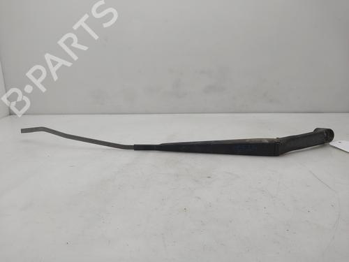 Used Front windshield wiper arm Front windshield wiper arm 37691484 37691484
