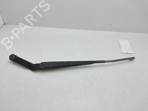 Used Front windshield wiper arm Front windshield wiper arm 37638738 37638738