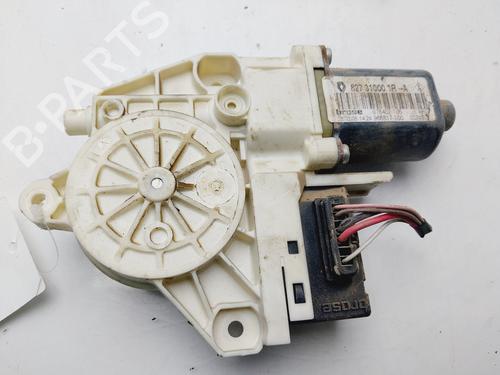 Used Left rear window motor RENAULT LAGUNA III (BT0/1) 2.0 dCi (BT07, BT0J, BT14, BT1A, BT1S) (131 hp) 31827146