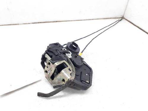 Used Rear right lock TOYOTA COROLLA (_E12_) 2.0 D-4D (CDE120R, CDE120L_) (116 hp) 2870069