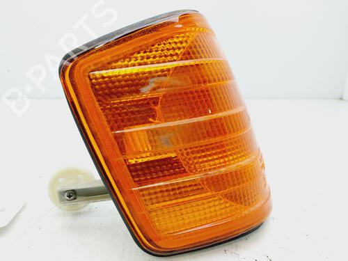Right front indicator MERCEDES-BENZ 190 (W201) E 2.3 (201.028) | BP30093339C33 