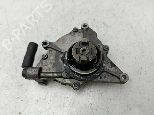 Used Vacuum pump KIA SORENTO I (JC) [2002-2011]  30175095