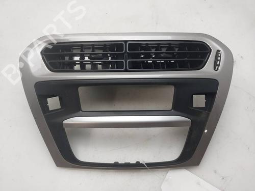 Used Air vent Air vent 39069832 39069832