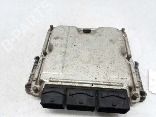 Used Engine control unit (ECU) RENAULT LAGUNA II (BG0/1_) 1.9 dCI (BG0E) (105 hp) 2868241