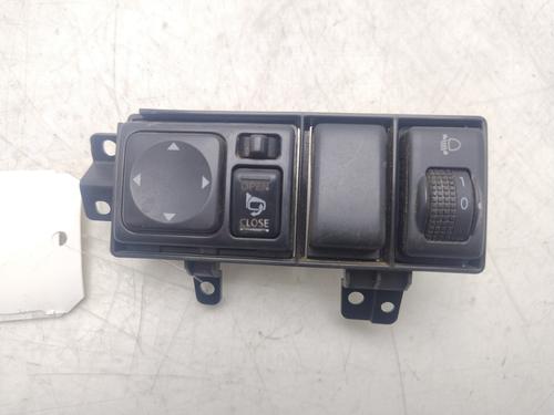 Spejlkontakt NISSAN NAVARA NP300 (D40) 2.5 dCi 4WD (171 hp) 32713951