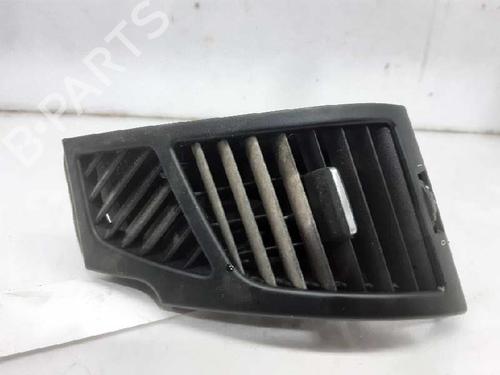 Used Air vent BMW 1 (E87) 118 d (122 hp) 11649833