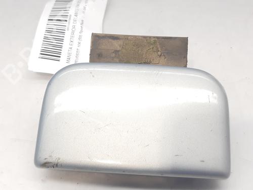 Used Front left exterior door handle PEUGEOT 106 II (1A_, 1C_) 1.4 i (75 hp) 12410336