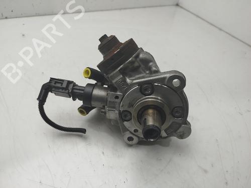 Bomba injectora BMW 5 (E60) 520 d (177 hp) 32371693