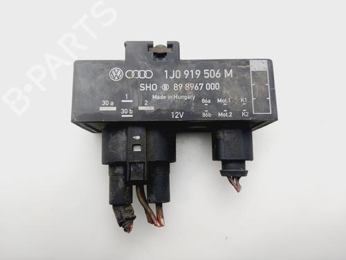Used Electronic module VW POLO IV (9N_, 9A_) 1.4 16V (80 hp) 31847439