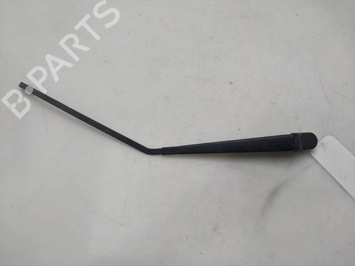 Used Rear windshield wiper arm Rear windshield wiper arm 39236022 39236022
