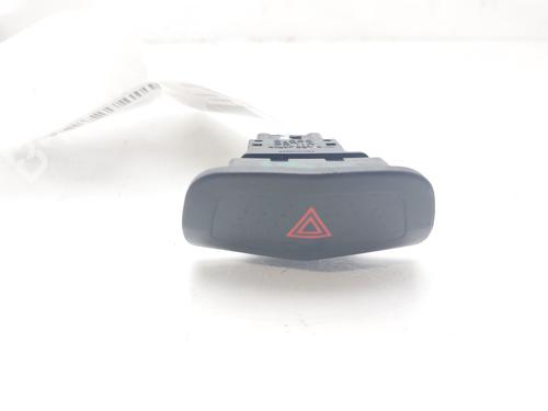 Used Warning switch NISSAN PRIMERA (P12) 2.2 Di (126 hp) 15584378